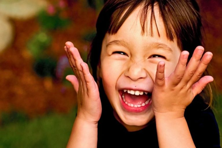 125 + Best Funny Quotes Which Will Make You Roll on the Floor Laughing