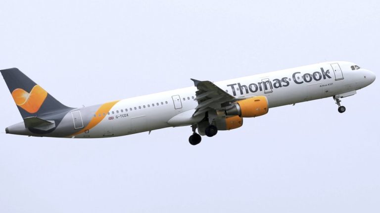 Stranded Thomas Cook passengers ready for rescue – 1,000 private trips needed