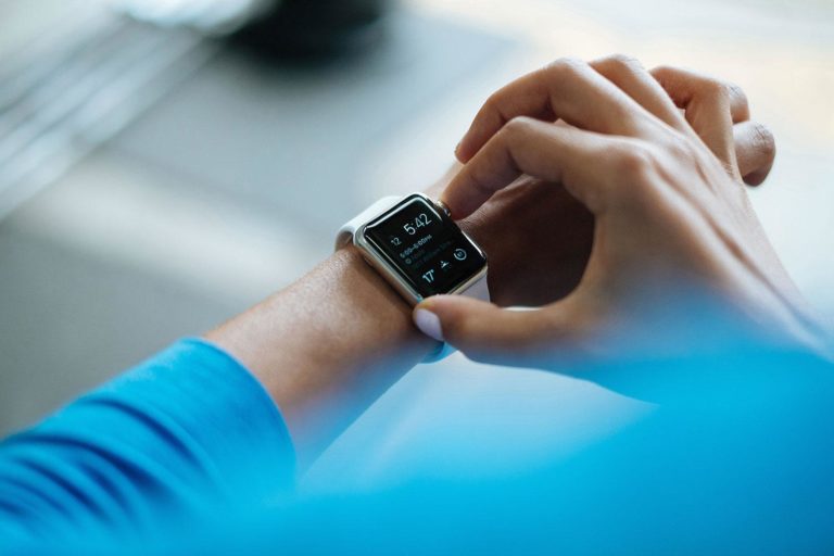 These Are The Best Fitness Bands In India (2024)