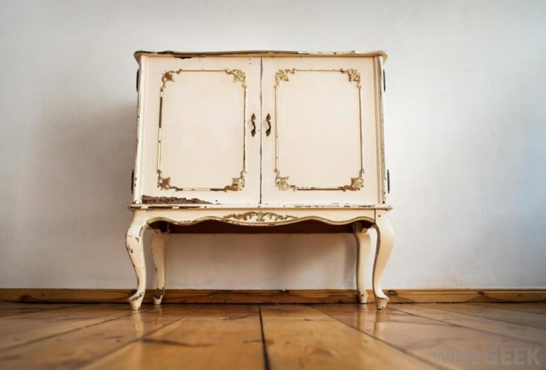 Top 5 Antique Furniture Pieces