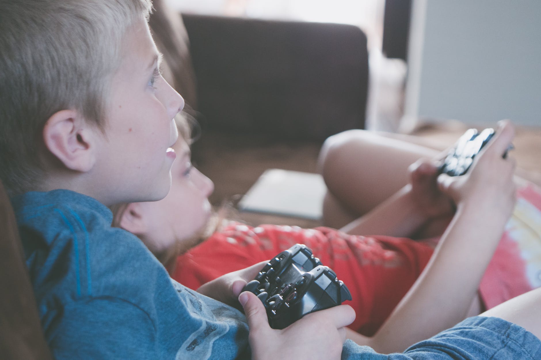 5 Social Benefits Of Online Gaming 2023 Guide PMCAOnline