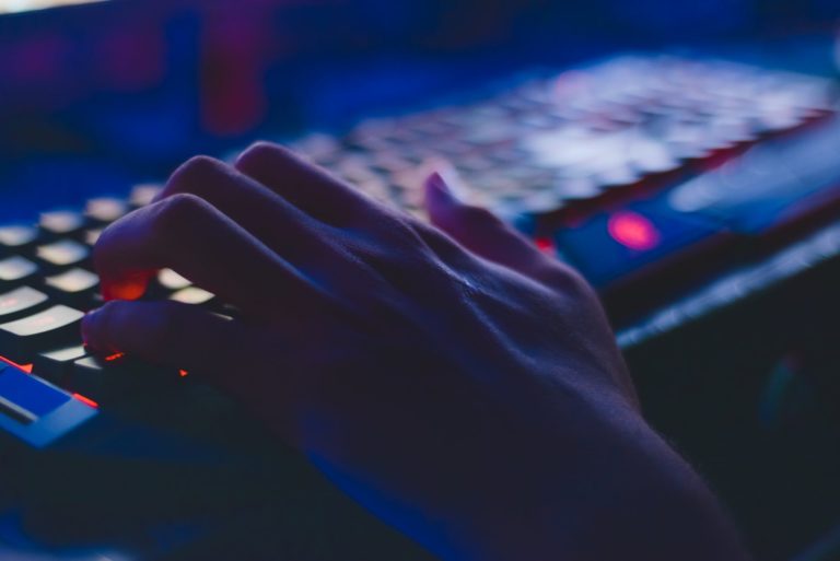 5 Social Benefits of Online Gaming – 2024 Guide
