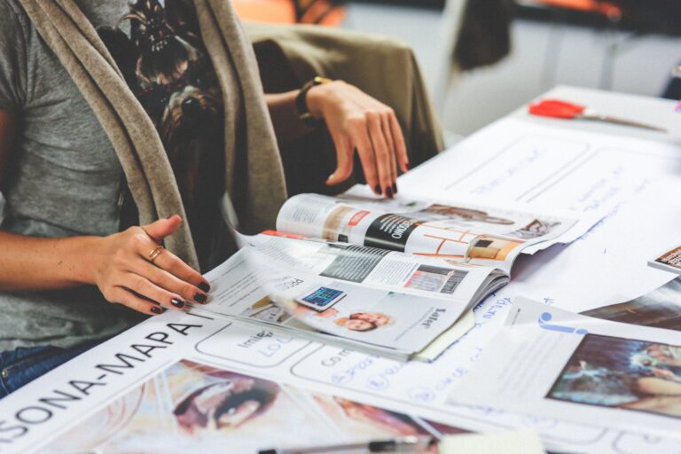 Pros and Cons of Leaflets for Business Advertising