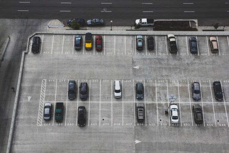 Why You Should Find Parking in Advance – 2024 Guide