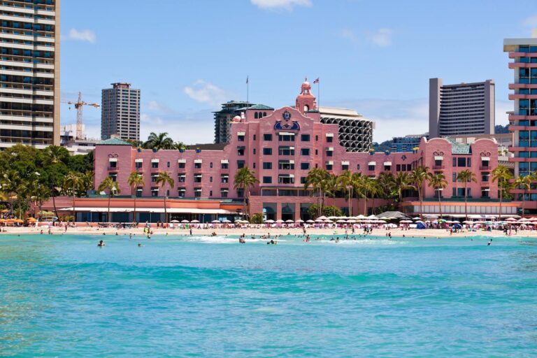 Condos Vs. Hotels – 2024 Guide