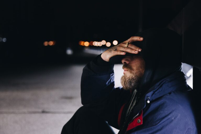 Stiff Neck and Headache: Causes and Treatment