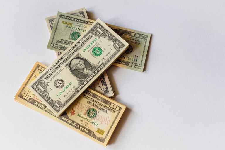 How Do Casinos Pay Out Large Sums of Money – 2024 Guide