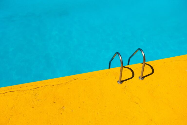 5 Things to Consider Before Building a Swimming Pool – 2024 Guide