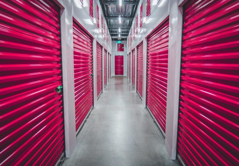 The Benefits and Shortcomings of Hiring a Self-Storage Unit