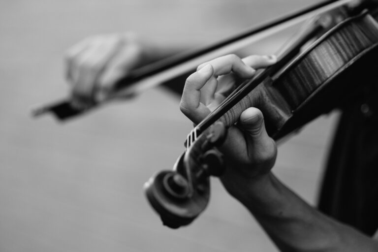 Top Five Ways to Earn Money Playing the Violin