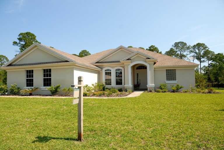 7 Simple Marketing Strategies for Selling a Home – In 2024