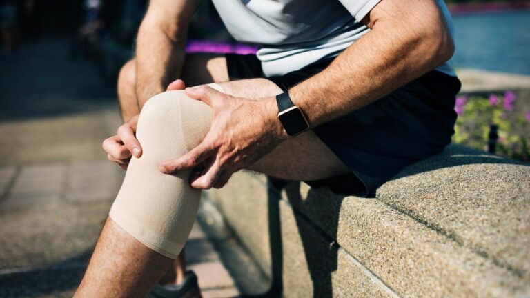 Recovering from Chronic Pain? Try a Cooler that Combines Compression with Cold Therapy
