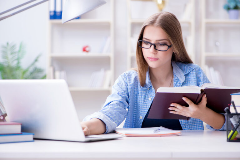 12 Tricks to Write Your University Assignments Effectively