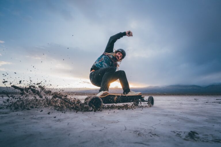 5 Reasons Why Electric Skateboards Are The Newest Trend In 2024