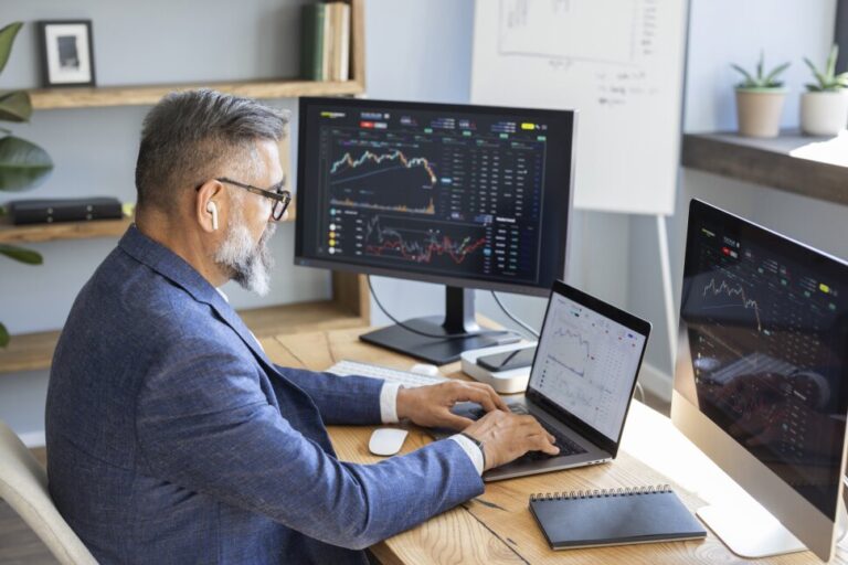 How to Choose a Bitcoin Trading Platform in 2024?