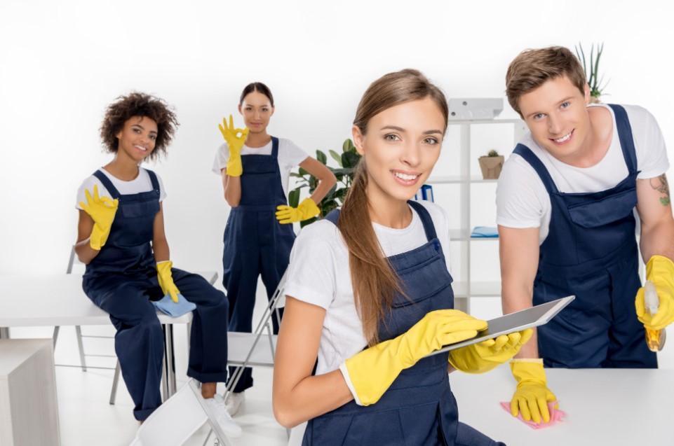How To Choose The Right House Cleaning Service? - PMCAOnline