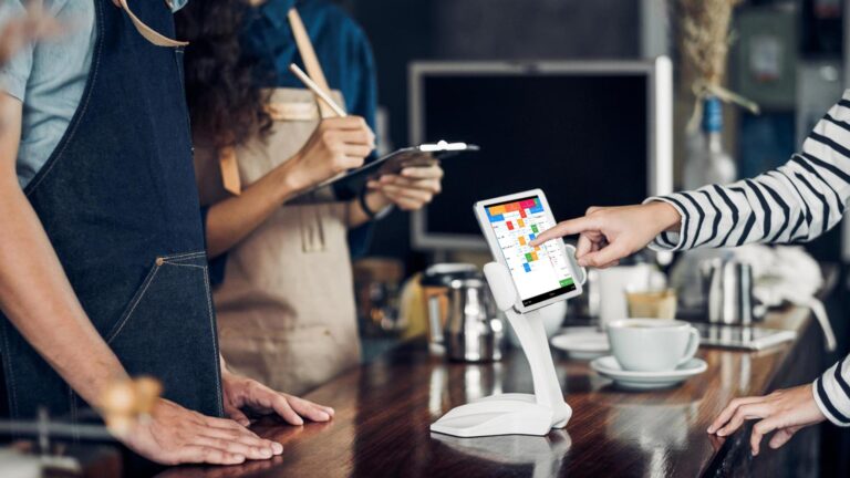 5 Reasons You Should Switch to a Point-of-Sale System