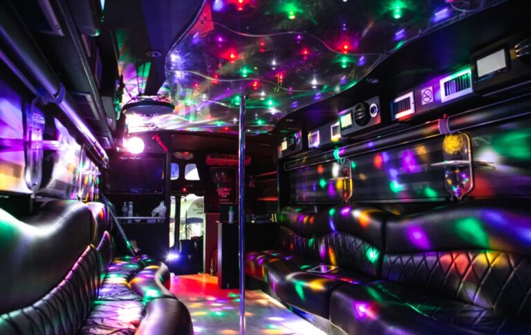 5 Tips For Throwing Last-Minute Event On A Party Bus