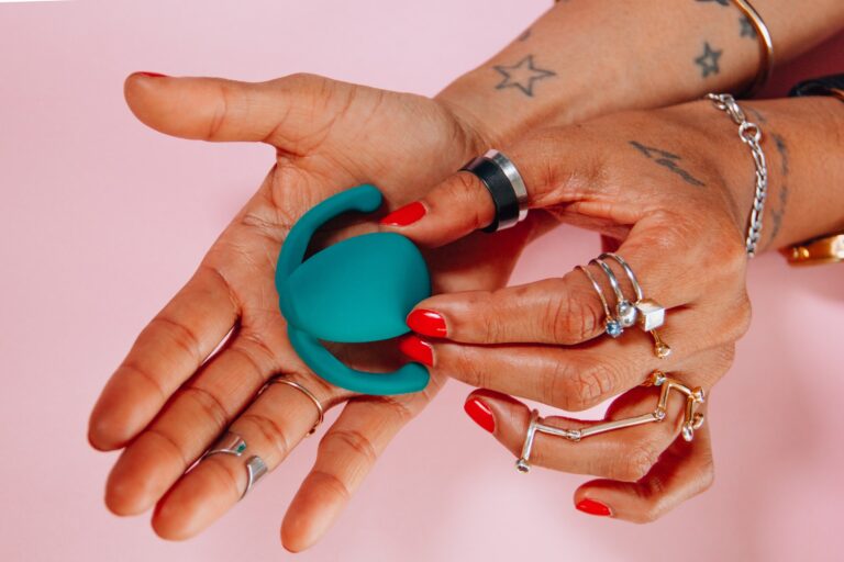5 Things to Know Before Using Adult Sex Toys for the First Time
