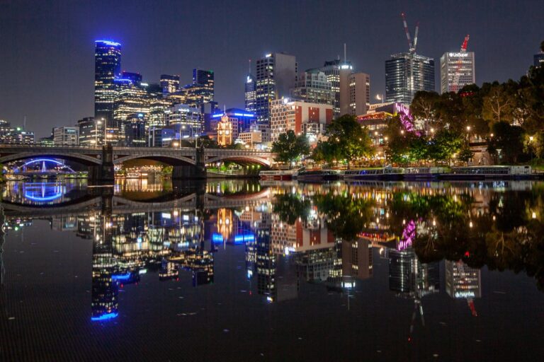5 Things To Do Alone In Melbourne For The Ultimate Solo Night Out