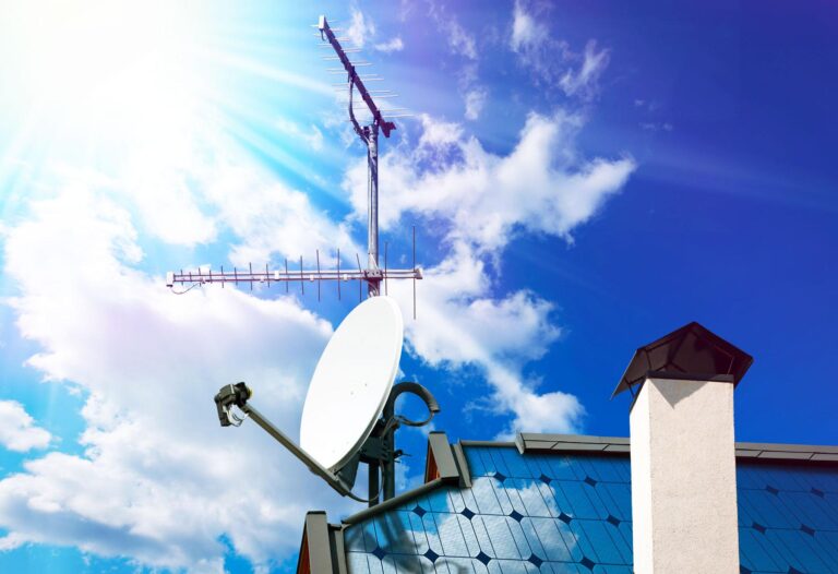 TV Antennas Are a Good Option to Keep Entertainment