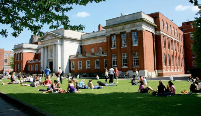 Keeping Your University Campus Safe: 11 Tips and Tricks for Students
