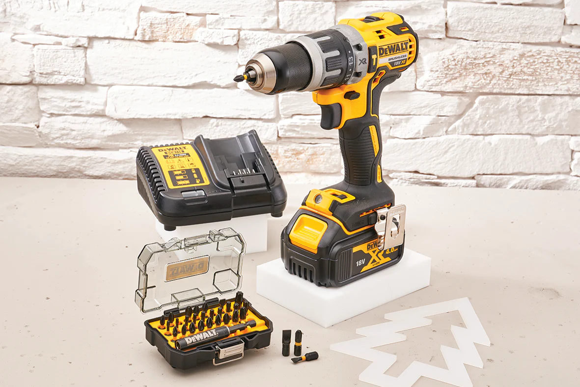 DeWalt Combi Drill ─ a Versatile Tool for Many Tasks