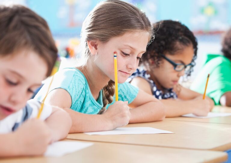 How English Worksheets for Class 3 Can Improve Reading Comprehension