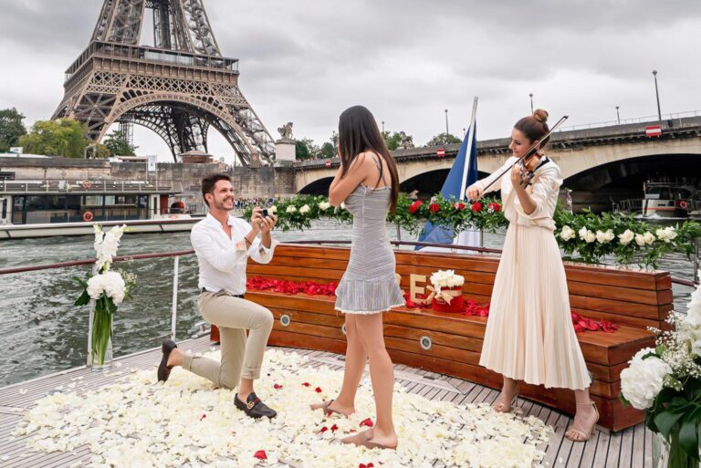 Capture the Magic ─ The Importance of a Paris Proposal Photographer In 2024