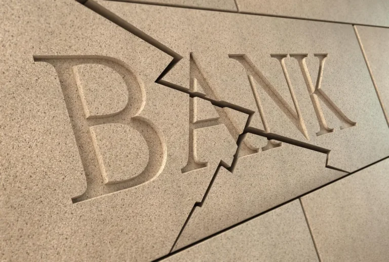 Securing My Personal Finances Against Bank Collapse In 2024 ─ Simple Tips to Prepare