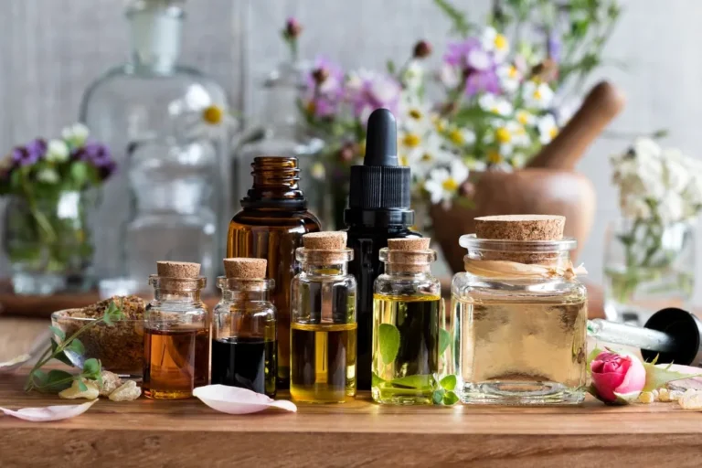 The Beginner’s Guide to Essential Oils: How to Use Them Safely and Effectively
