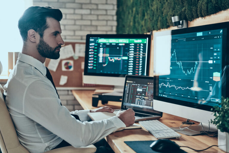 Top Metrics to Consider When Selecting a Cryptocurrency to Trade