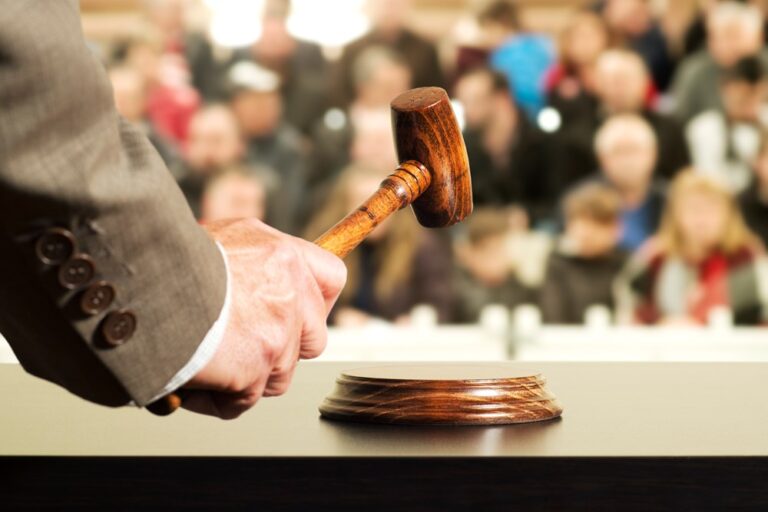 The Evolution of Auctions: How Online Auctions are Changing the Game