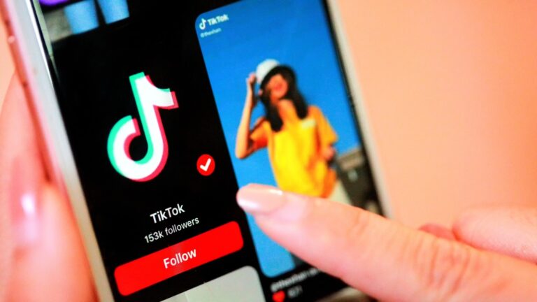 7 Tips on How to Stay Engaged in TikTok for Earning Money In 2024