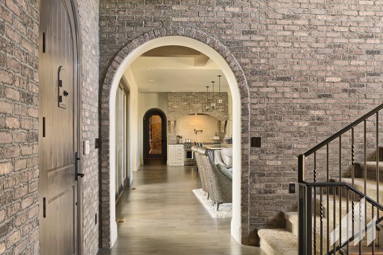 Brick Veneer Wall Makeover ─ Ideas and Inspiration for Your Space ...