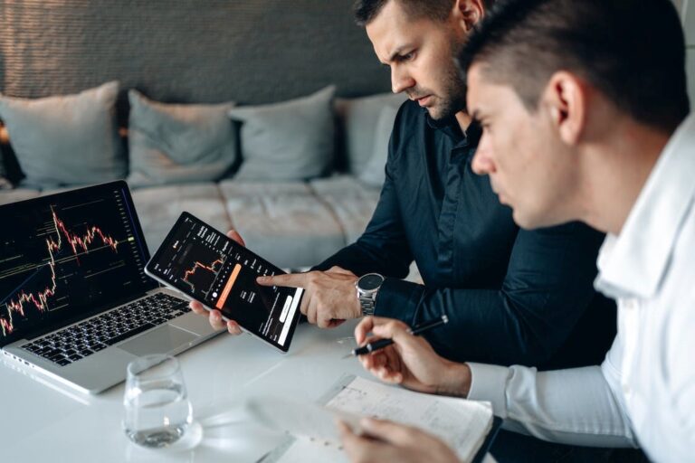 Copy Trading Crypto ─ A Beginner’s Guide to Investing in Cryptocurrency