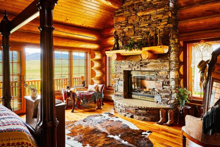 From Ranch to Residence ─ Bringing the Western Spirit into Your Home