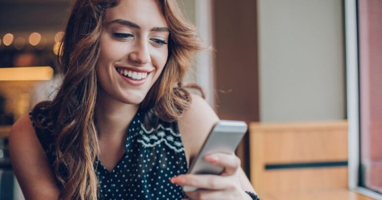 Introvert’s Guide to Online Dating ─ Finding Love in a Digital World