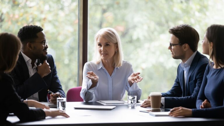Management Training Unleashed ─ How Courses Supercharge Your Career