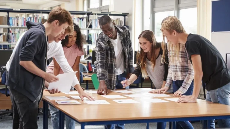 Best Practices for Integrating Project-Based Learning in High School Curricula