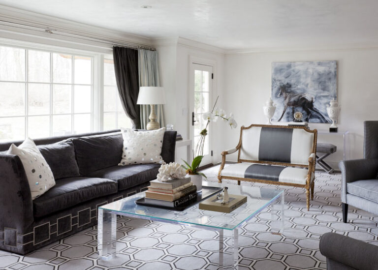Chic Acrylic Accessories: Glam Up Your Home