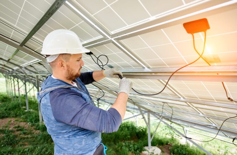 11 Common Problems with Solar Panel Wire Connectors and How to Fix Them