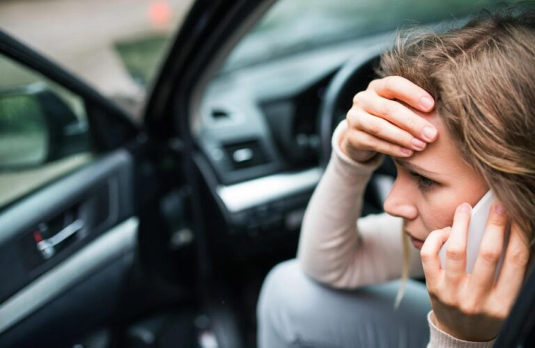 The Ultimate Guide to Finding the Right Minor Car Accident Lawyer