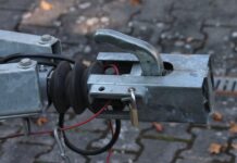 4 Common Mistakes to Avoid When Selecting a Trailer Hitch Ball Selecting a Trailer Hitch Ball