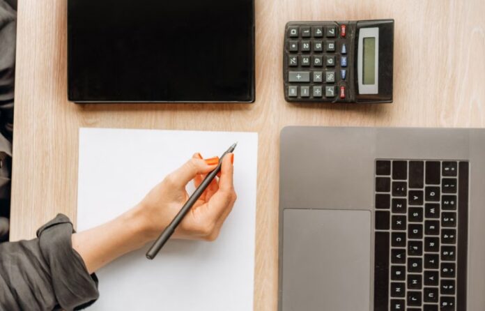 How to Compare Short-Term Loans in the UK